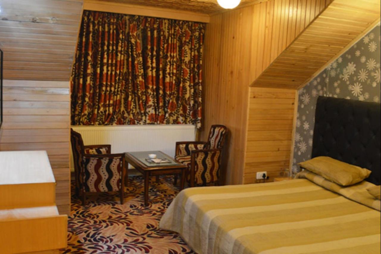 Hotel Hilltop Gulmarg JAMMU AND KASHMIR Ngoại thất bức ảnh
