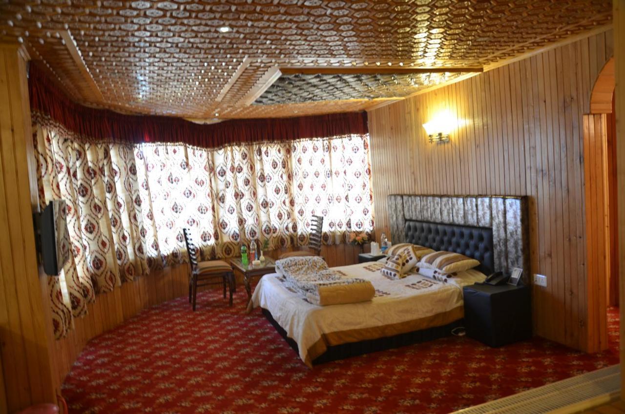 Hotel Hilltop Gulmarg JAMMU AND KASHMIR Ngoại thất bức ảnh