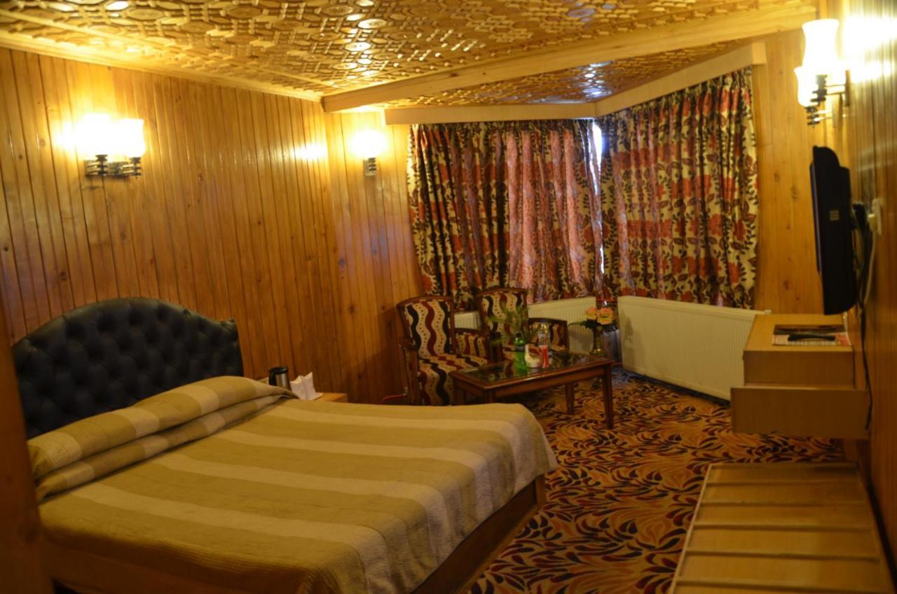 Hotel Hilltop Gulmarg JAMMU AND KASHMIR Ngoại thất bức ảnh